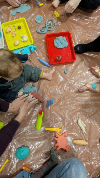 Pâte à modeler comestible pour bébés